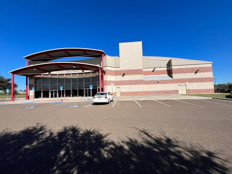 El Eden Recreation Center - Image 2