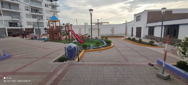 Las Victorias Park - Image 2