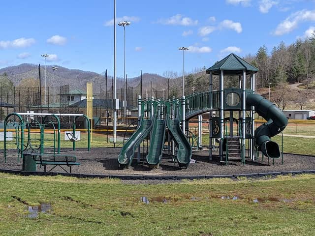 Parker Meadows Complex - Image 1