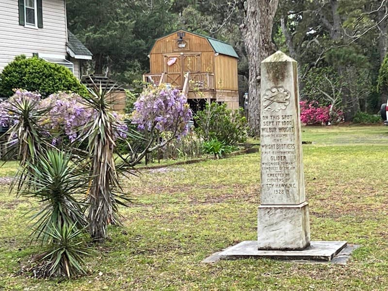 Wright Brothers Garage Monument - Image 1