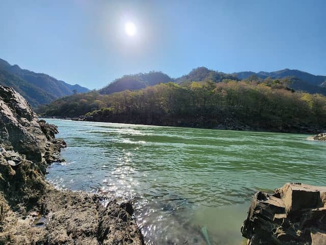 Rishikesh family beach - Image 2