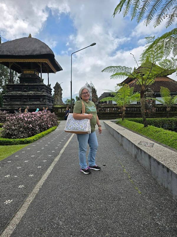 Wahana Air Ulun Danu Beratan - Image 3