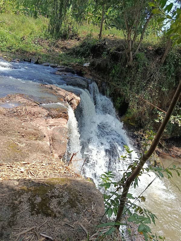kathirune waterfalls - Image 1