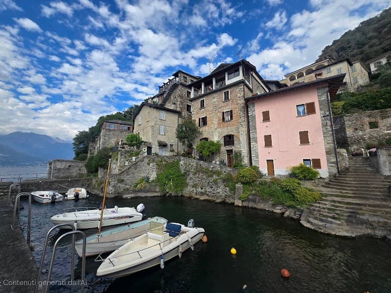 Borgo di Corenno Plinio - Image 1