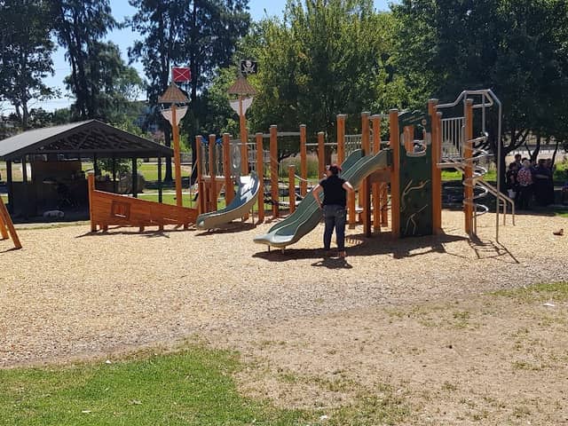 Les Stone Park - Image 1