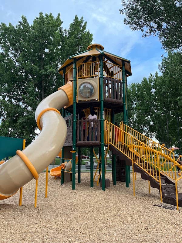 Fuller Park - Image 1