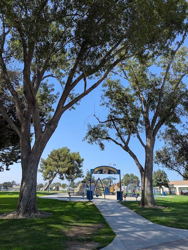 Mayfair Park - Image 2
