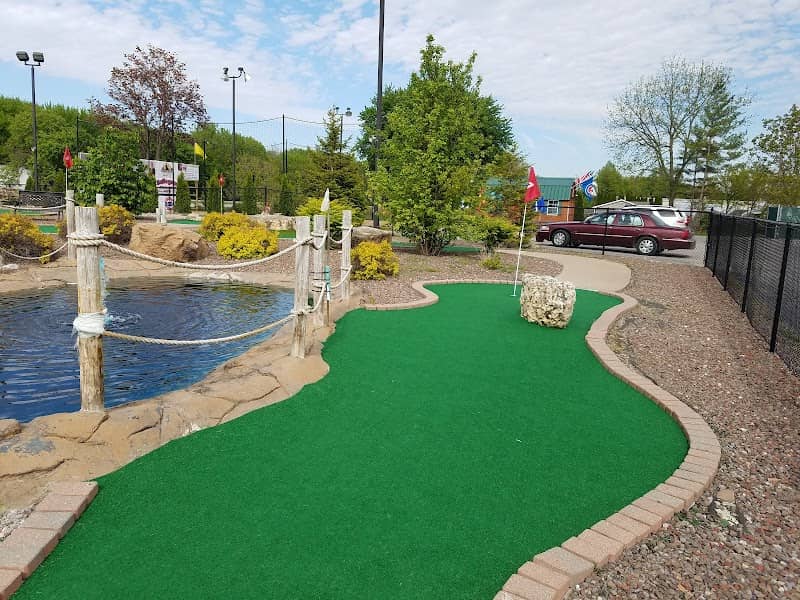 Valley Falls Adventure Golf - Image 1