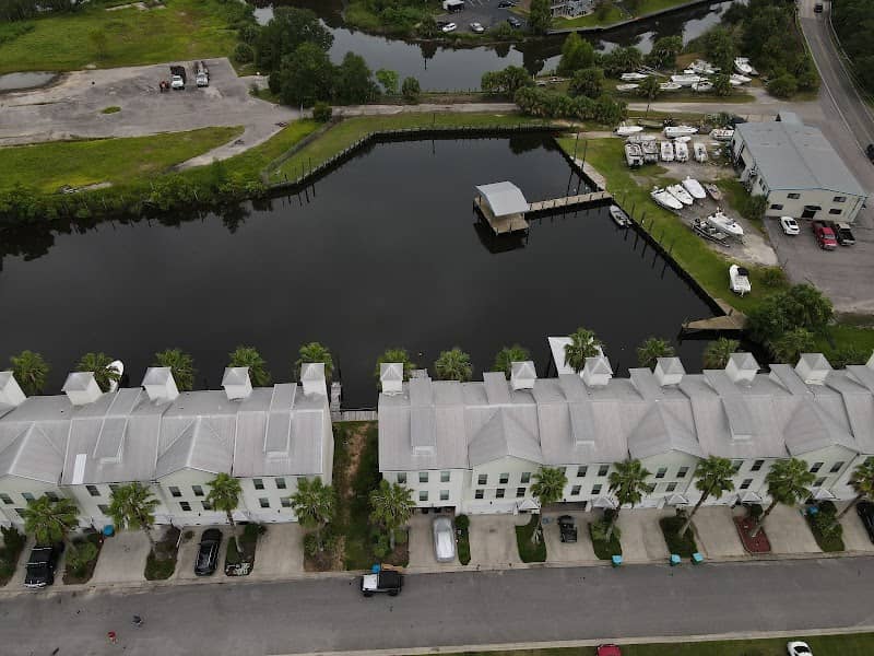 Bachelor Island - Image 2