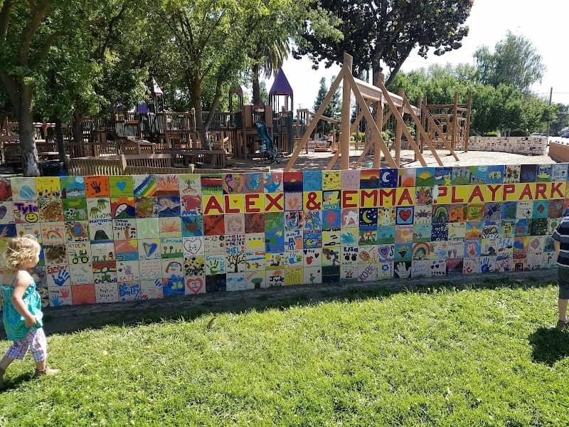 Children's Play Park - Image 3