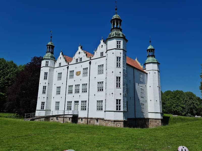 Ahrensburg Palace - Image 1