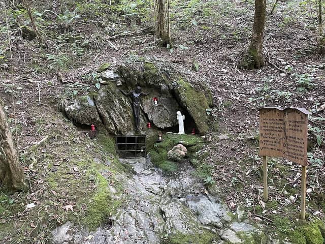 Grotta della Madonnina del Giongo - Image 2