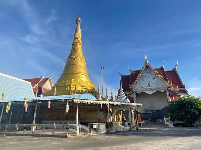Wat Chumpon Khiri - Image 1