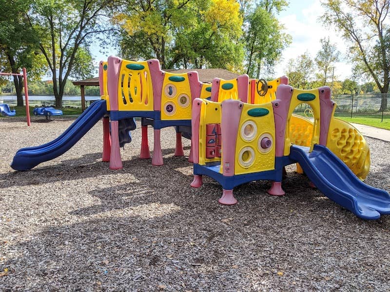 Lakeside Lions Park - Image 1