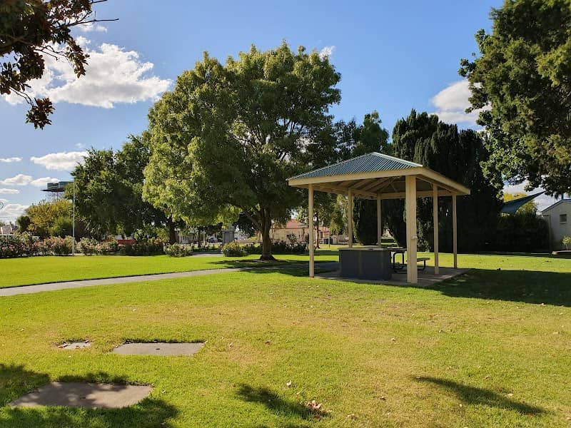 War Memorial Park - Image 1