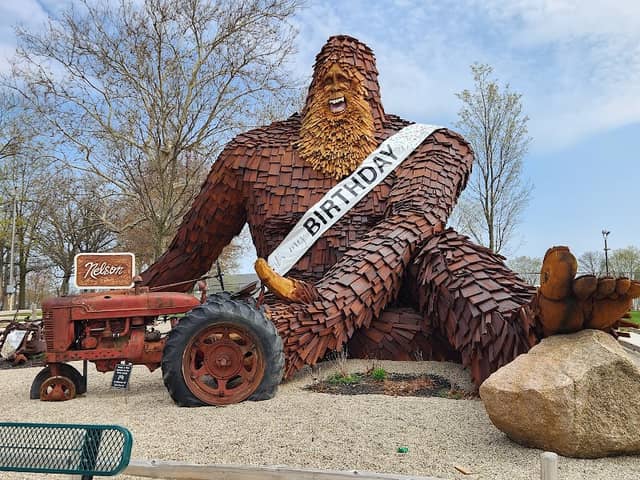 Bear Hollow Sasquatch Carving - Image 1