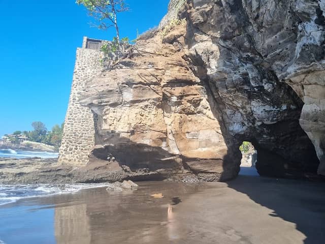 Cueva El Zonte - Image 2