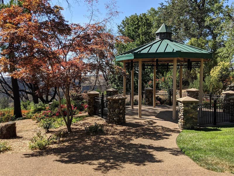Bille Park - Image 1