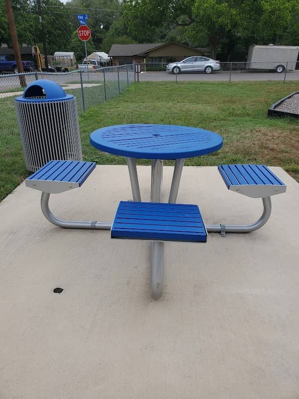 Vine Street Park - Image 2