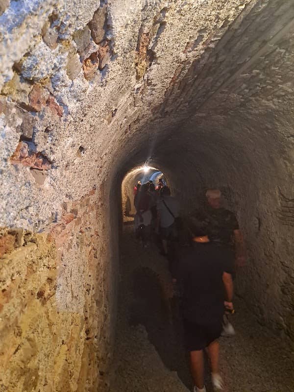 Visite Guidate Priamàr Sotterraneo - Gruppo Speleologico Savonese - Image 3