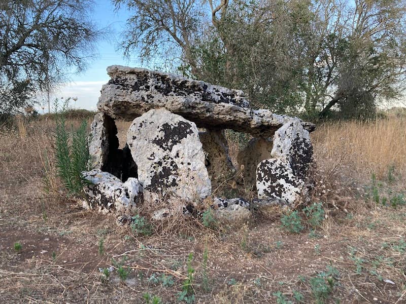Dolmen Placa - Image 1