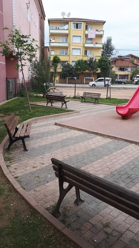 Hidayet Sokak Parkı - Image 1