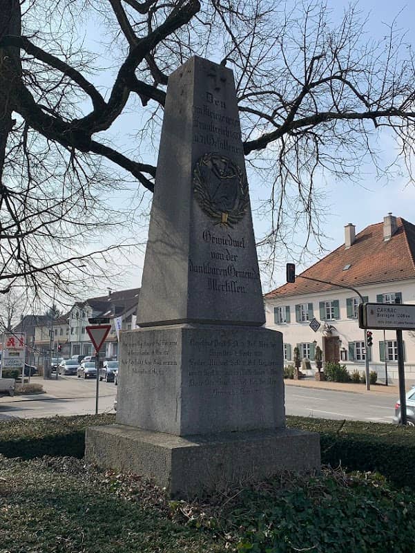 Kriegerdenkmal - Image 1