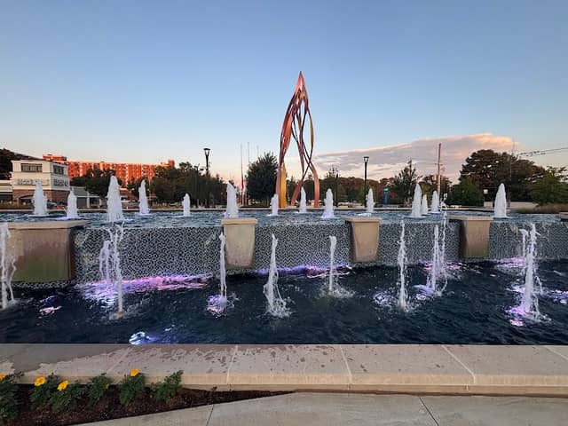 Sandy Springs Veterans Park - Image 1