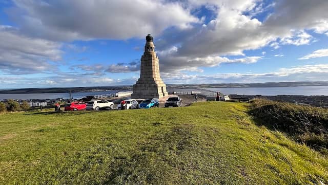 Dundee Law - Image 2