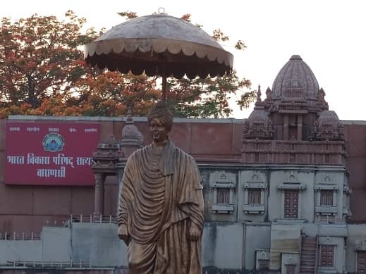 Statue of Swami Vivekanand - Image 1