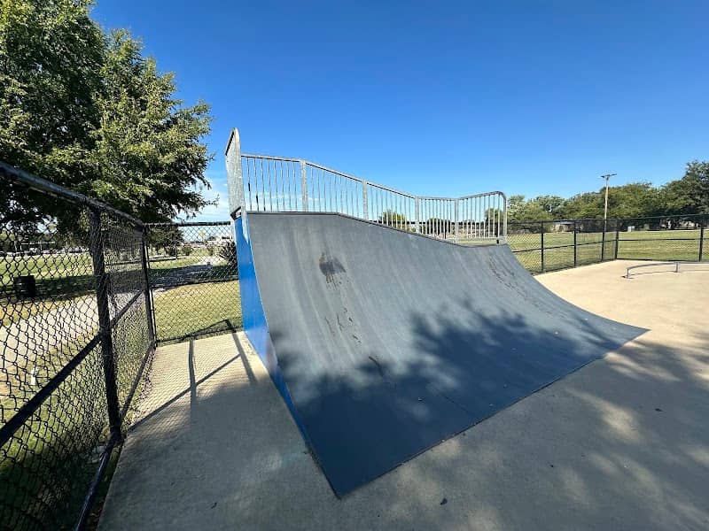 Black Gold Skate Park - Image 1