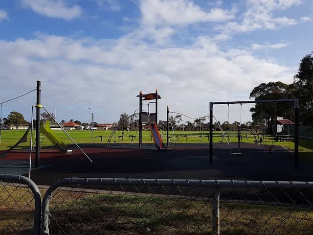 Eastern Parade Reserve - Image 2