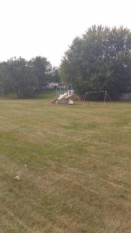 Sherwood Park - Image 1