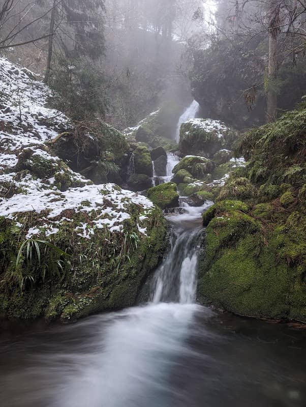 Otohime Waterfall - Image 2