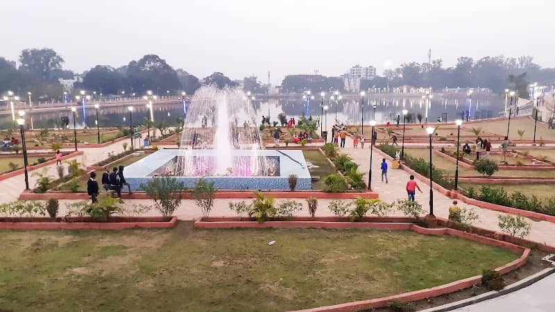 Rajendra Sarovar Park - Image 1
