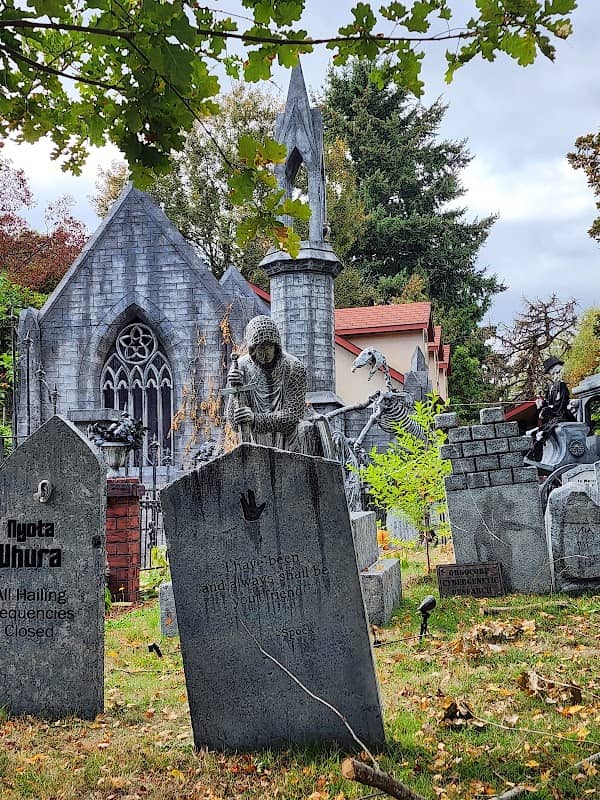 Davis Graveyard (Seasonal) - Image 1