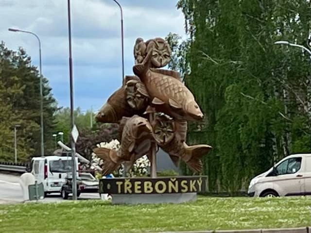 Sousoší Třeboňský kapr - Image 1