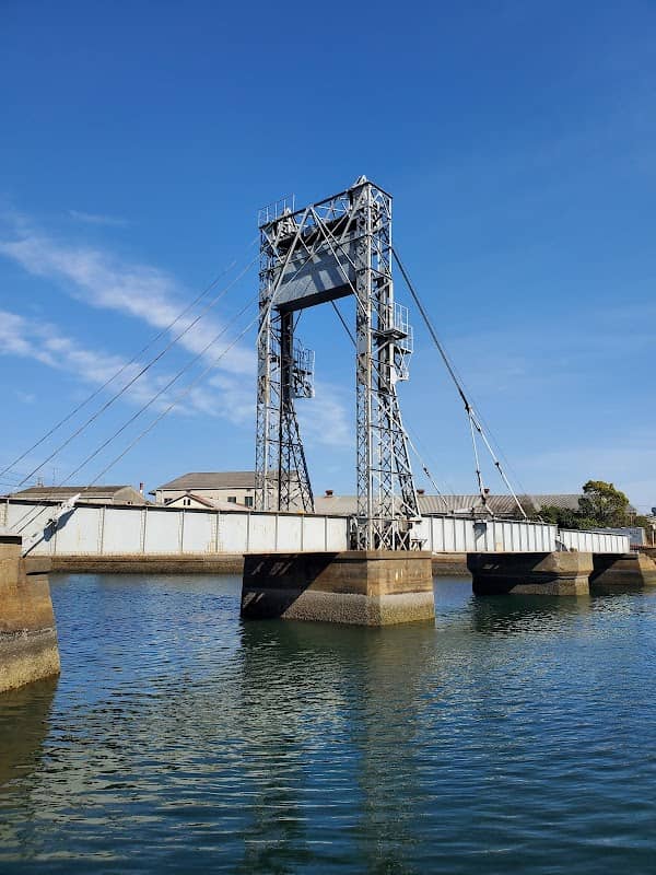 Suehiro Bridge - Image 1