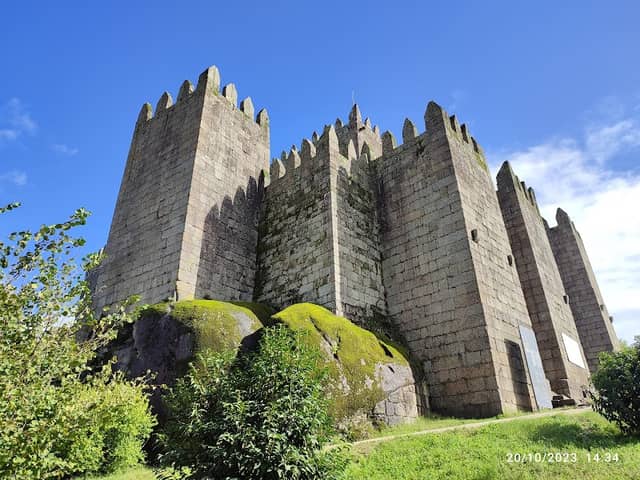 Guimarães Castle - Image 1