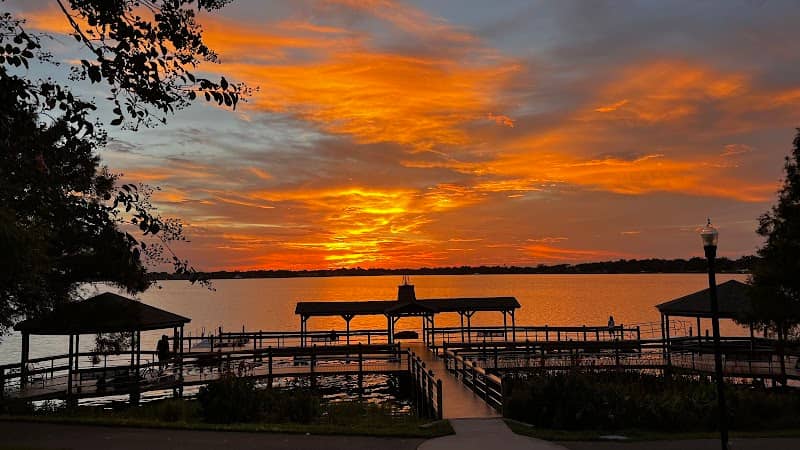 Lake Howard Park - Image 1
