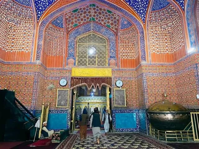 Holy Shrine of Hazrat Ali - Image 3