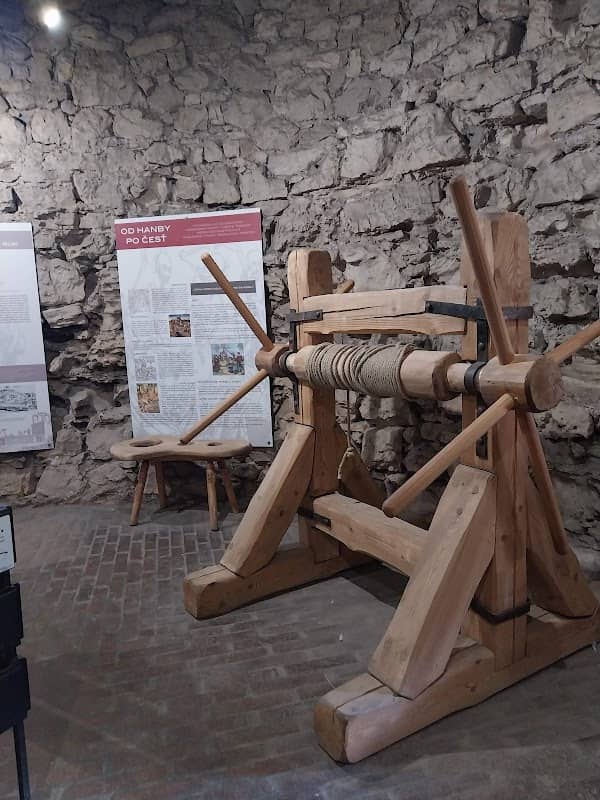 Hladomorňa, Hrad Trenčin - Image 3