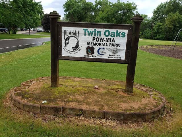 Twin Oaks Park - Image 1