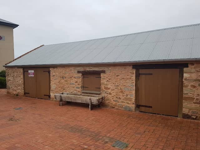 Reynella Horse Changing Station - Image 1