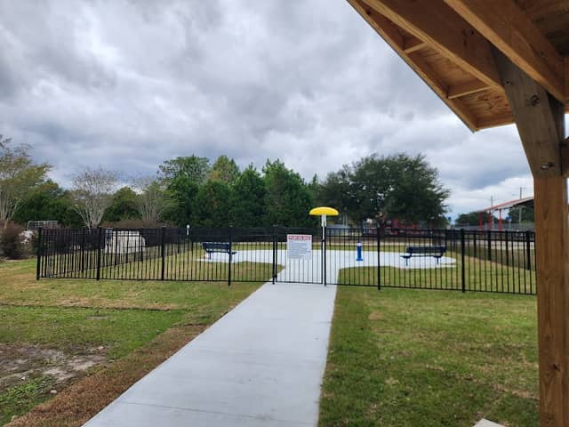 Johnny Williams Memorial Park - Image 1