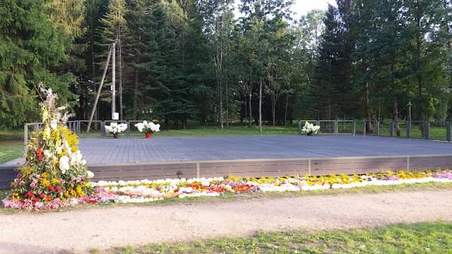 Jura Alunāna parks - Image 1