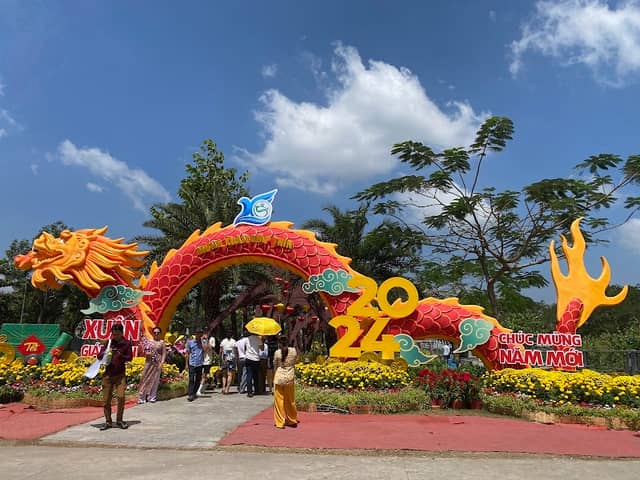 Can Tho Flower garden - Image 1