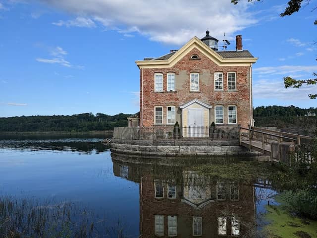 Saugerties Lighthouse - Image 1