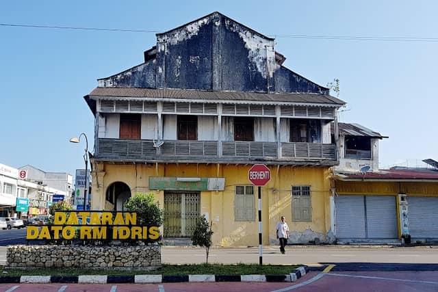 Dataran Dato RM Idris - Image 1