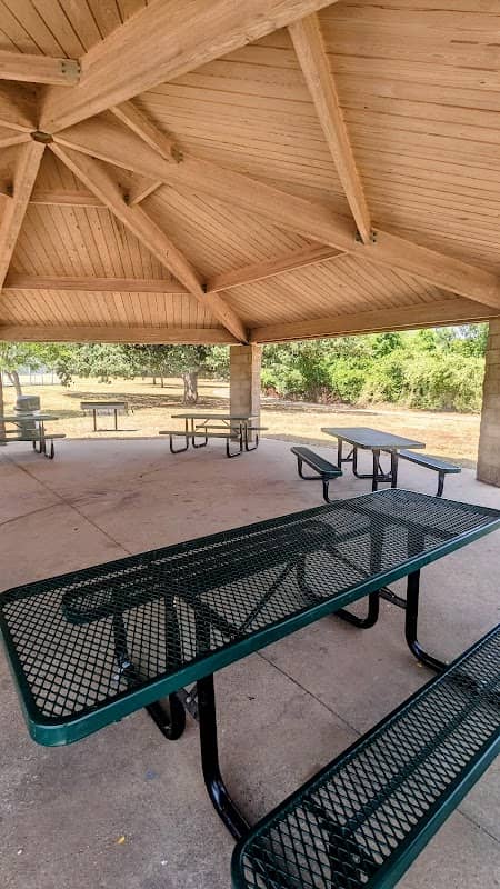 Green Valley Park Pavilion - Image 2